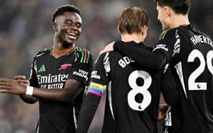 Mưa bàn thắng ở derby London, Arsenal vươn lên nhì bảng Ngoại hạng Anh