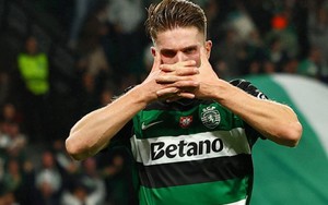 Khó tin khi 'trò cưng' của HLV MU vừa lập hat-trick hạ Man City có phí chuyển nhượng chỉ bằng một nửa Zirkzee