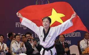 Châu Tuyết Vân ăn dở miếng cơm vẫn xuất sắc đoạt HCV thế giới, bật khóc sau khi giành vinh quang cho thể thao Việt Nam