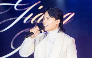 Dương Trường Giang gửi gắm tình yêu Hà Nội qua MV "Chỉ là thời gian dành cho nhau đã hết"