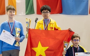 Tiếp bước Lê Quang Liêm, kỳ thủ trẻ Việt Nam xuất sắc giành 2 HCV cờ vua thế giới 