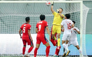 Đánh bật Nguyễn Filip khỏi vị trí thủ môn số 1, Đình Triệu quyết ‘cháy’ hết mình cùng đội tuyển Việt Nam