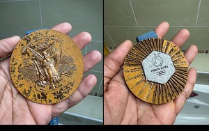 BTC Olympic Paris 2024 đối mặt với làn sóng chỉ trích vì các tấm huy chương