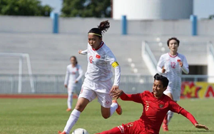 Huỳnh Như lập hat-trick giúp ĐT Việt Nam thắng Indonesia 7-0 ở giải đấu lớn, HLV đội bạn thừa nhận sự thật