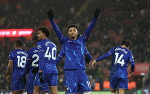 Chelsea vẫn cần Sancho tỏa sáng