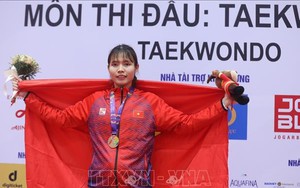 Ăn tết xa nhà, nữ võ sĩ Việt Nam giành huy chương danh giá tại Canada, chạy đà hoàn hảo cho vòng loại Olympic