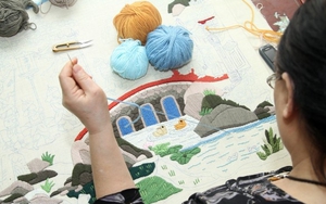 Sắc màu tranh thêu len