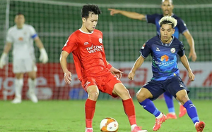 Vòng đấu V-League đáng quên với TOP 3 Quả bóng vàng Việt Nam 