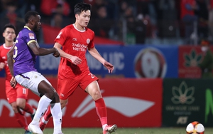 Nhận Quả bóng vàng, Hoàng Đức tạo sức ép tới HLV Troussier