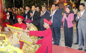 Lễ phát lương Đức Thánh Trần tại Hà Nam: Giáo dục truyền thống yêu nước, đạo lý 'Uống nước nhớ nguồn'