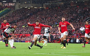 Fulham kéo sập Old Trafford, MU nhận thất bại cay đắng ngay trên sân nhà