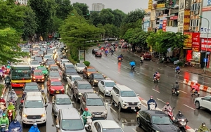 Thủ đô Hà Nội mưa rét trong ngày đầu tuần