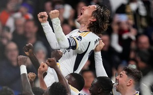 Đừng rời xa Real, Luka Modric!