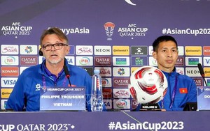 HLV Troussier chia sẻ báo nước ngoài: ‘Ở Việt Nam, người ta nghĩ bóng đá như Judo; muốn cá nhân tỏa sáng'