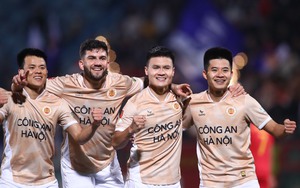 HLV Kiatisuk giúp Quang Hải toả sáng trở lại