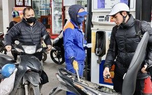 Giá xăng tăng hơn 300 đồng/lít