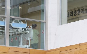 Hàn Quốc nỗ lực giải quyết khủng hoảng y tế khi 'giờ G' đã điểm