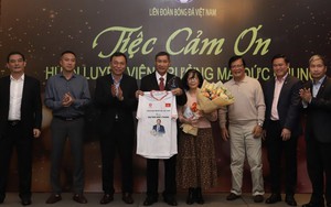 HLV Mai Đức Chung xúc động trong lễ tri ân được VFF tổ chức