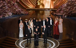 Oscar 2024: Hạng mục 'Phim xuất sắc nhất' gọi tên 'Oppenheimer' - Giải thưởng cho Emma Stone