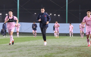 HLV Troussier tăng tốc, sẽ gút danh sách 28 tuyển thủ đi Indonesia