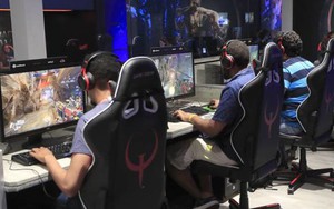 Cảnh báo về sức khỏe khi chơi điện tử liên tục quá 3 giờ mỗi ngày