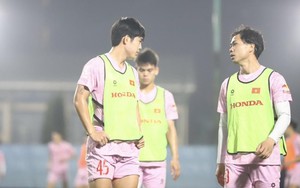 Chưa ra sân phút nào, Công Phượng đã báo tin cực buồn cho ĐT Việt Nam