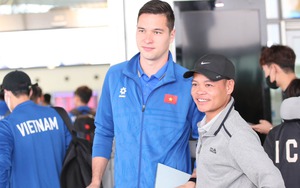 Thầy trò HLV Troussier thẳng tiến Jakarta, sẵn sàng chạm trán đội tuyển Indonesia