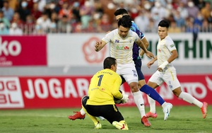 Cựu thủ môn đội tuyển Việt Nam về với HLV Anh Đức