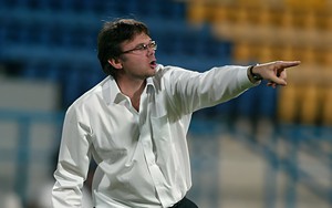 HLV Troussier từng tuyên bố cứng để rồi bị sa thải sau trận thua Indonesia, báo Tây Á chỉ ra hàng loạt lý do