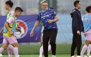 Tin nóng thể thao sáng 25/3: Billiard Việt Nam vô địch thế giới, chuyên gia Indonesia chỉ ra sự khác biệt giữa HLV Troussier và thầy Park 