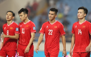 Người quan sát: Tít mù rồi lại vòng quanh