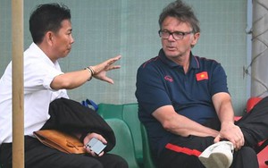 Tin nóng thể thao tối 29/3: Tân HLV U23 Việt Nam thừa nhận giống Troussier, Hóa chất Đức Giang gặp 'biến' trước thềm Cúp Hùng Vương