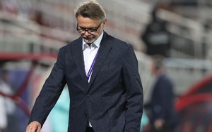 Rộ tin HLV Troussier từ chối lương 8 tỷ/ tháng, quyết tâm giúp bóng đá Việt Nam vươn tầm thế giới