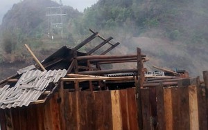 Sơn La: Mưa đá, gió lốc, sét gây thiệt hại về nhà ở, tài sản tại xã Chiềng Khay