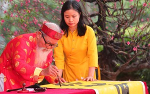 Ngẫm ngợi Cuối tuần: 'Chữ còn, người ngọc đã đi xa'