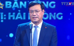 Kinh ngạc Nguyễn Thị Thật một năm đạp nhiều vòng trái đất, 'rái cá' Huy Hoàng bơi liên tục từ Cà Mau ra Móng Cái