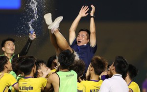 Thắng bằng 'đòn cân não', Hà Nội lần thứ 7 vô địch U19 quốc gia