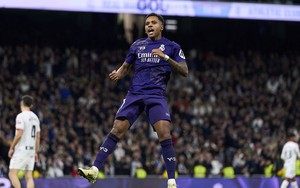 Rodrygo bẻ cánh đón Man City