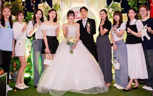 Phụ công bóng chuyền nữ Việt Nam làm đám cưới ngay sau giai đoạn 1 giải VĐQG 2024, cuộc sống sang trang ở tuổi 23