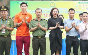 Văn Hậu dự khai mạc giải bóng đá tuổi trẻ Công an Thủ đô