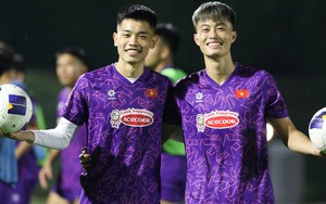 HLV Hoàng Anh Tuấn khó xử với Văn Trường?