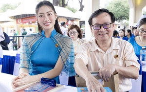 Hoa hậu Lương Thùy Linh trở thành Đại sứ văn hóa đọc TP.HCM 