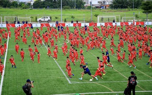 Anh Nguyễn Hoài Nam - Người sáng lập, điều hành Trung tâm bóng đá trẻ em VietGoal: Ước mơ bóng đá Việt Nam không còn xây nhà từ nóc