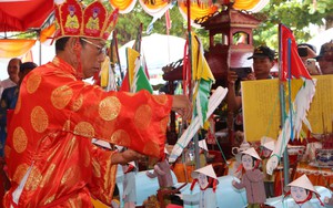 Linh thiêng Lễ Khao lề thế lính Hoàng Sa