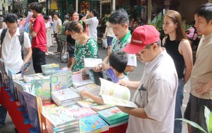 Góc nhìn 365: Nghĩ về sách cũ