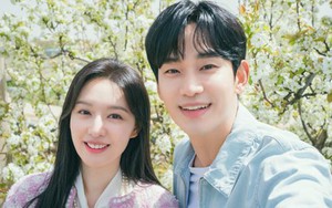 'Nữ hoàng nước mắt' cuốn hút nhờ tập trung vào nhân vật, nội dung ngắn và hài hước