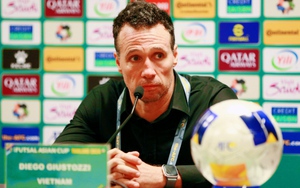 HLV Giustozzi vừa gia hạn hợp đồng dù đội tuyển Việt Nam không được dự World Cup