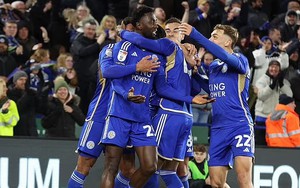 Leicester City chính thức trở lại Premier League