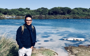 Nhà phê bình điện ảnh Lê Hồng Lâm: 'Phim như cánh cửa nhìn ra thế giới bên ngoài'