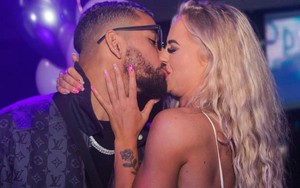 Nữ cầu thủ đẹp nhất thế giới thừa nhận được gạ 'qua đêm' giá 3 tỷ/ lần